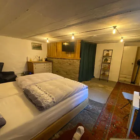 Apartment Art Boutique Budget Im Hinterhof Altstadt *