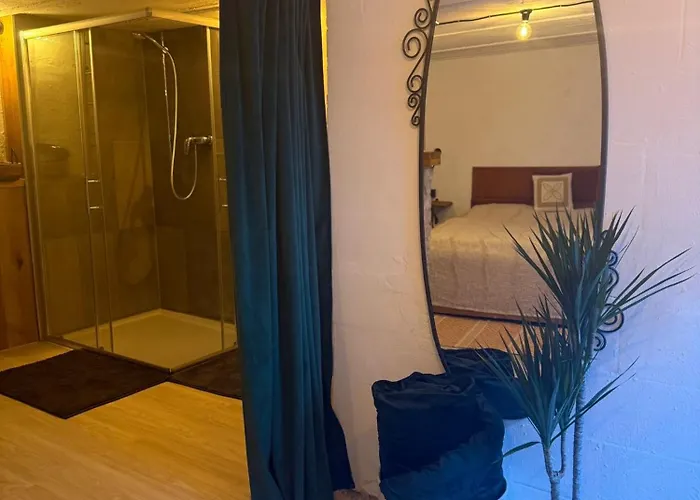 Art Boutique Budget Im Hinterhof Altstadt Mit Klimaanlage